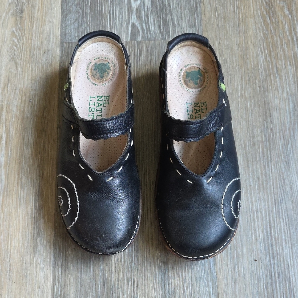 El Naturalista Black Leather Mary Jane Clogs